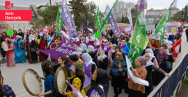 Adana' da kadınlar barış ve eşitlik için eylemdeydi