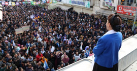 Leyla Zana, Viranşehir'den seslendi: Ekmeğimizi, suyumuzu paylaşırız ama irademizi asla paylaşmayız