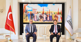 Ahmet Özer'e ilk ziyaret, Esenyurt Kaymakamı'ndan: 'Hayırlı olsun'