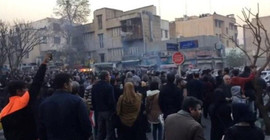 'İran'da bıçak kemiğe dayandı'
