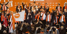 KKTC seçimlerini sağ kazandı