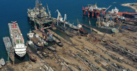 Greenpeace daha önce asbest uyarısı yapmıştı: İtalyan donanmasına ait gemiler İzmir'e demirledi