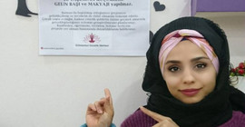 'Bu kuaförde 18 yaşından küçüklere gelin saçı yapılmaz'
