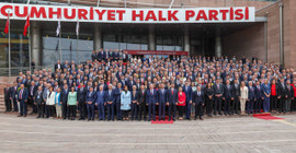 CHP'nin çalıştayında Özgür Özel'den uyarı: Çakarlı araç kullanmayın