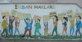 KONDA araştırması: 'En çok siyasetçiler, yargı, medya ve polis hak ihlaline neden oluyor'