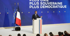 'Avrupa ölebilir' uyarısı yapan Macron: ABD'nin vassalı olmadığımızı göstermeliyiz