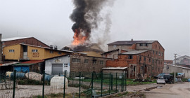 Bolu'da deri fabrikasında yangın