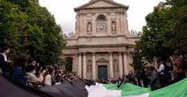 Fransa'nın Sorbonne Üniversitesi'nde Filistin'e destek gösterisi
