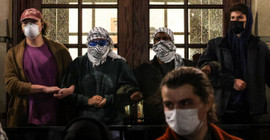 Gazze kampını dağıtma ültimatomunu reddeden Columbia Üniversitesi öğrencileri, Hamilton binasını işgal etti