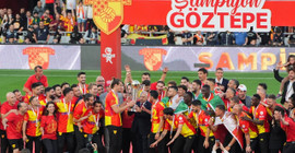 Süper Lig'e yükselen Göztepe, kupasını aldı