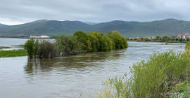 Kura Nehri taştı; Ardahan Ovası göle döndü