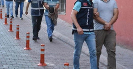 Van protestolarına katılan 12 kişi ile Bitlis'te bir kişi tutuklandı