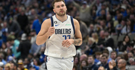 NBA'de Doncic 'triple double' yaptı, Mavericks konferans finaline çıktı