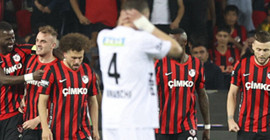 Süper Lig'den düşen dördüncü takım hangisi olacak?