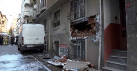 Esenler'de rögarda patlama: Binanın duvarı yıkıldı