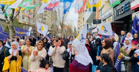 Kürtçe şarkı 'propaganda' sayıldı: Altı kadına dava açıldı