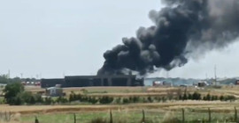 Silivri'de boya fabrikasında yangın