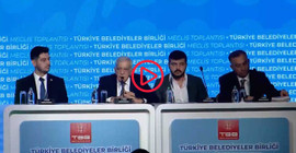 Türkiye Belediyeler Birliği toplantısı: Ahmet Türk Hakkari'ye kayyımı kınadı, AKP ve MHP'li üyeler karşı çıktı