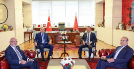 Özel-Erdoğan görüşmesindeki 'Gezi detayı: 'CHP'nin servis ettiği fotoğraf ile Cumhurbaşkanlığı'nınki farklı
