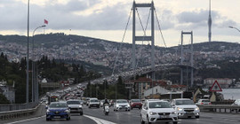 İstanbul'da köprü girişlerinde bayram yoğunluğu yaşanıyor