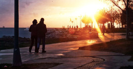 Araştırma: Gençler 10 yıl öncesine kıyasla bekar olmaktan daha memnun