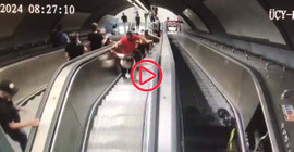 İzmir metrosundaki yürüyen merdiven kazası kamerada