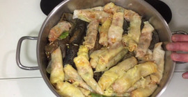 Deneyenler tencerenin dibini sıyırıyor. Lezzetli lahana sarması pişirmenin 5 püf noktası