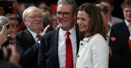 İngiltere İşçi Partisi'ni 14 yıl sonra iktidara taşıyan Keir Starmer kim?