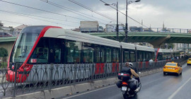 Kabataş-Bağcılar tramvay hattında arıza: Seferler aksadı