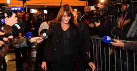 Fransa'nın eski First Lady'si Carla Bruni, eşi Sarkozy ile birlikte soruşturma altında