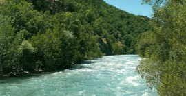 Doğal güzellikleriyle büyülüyor. Türkiye'de havası ve suyu en temiz yermiş