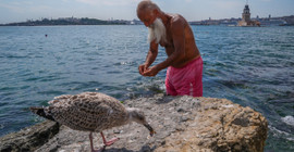 İstanbul'da sıcak hava ve nem bunalttı, sahillerde yoğunluk oluştu