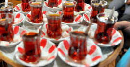 Çayınıza bir tutam atın farkı anında görün! Çayı lezzetlendiren müthiş tüyo