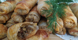 Yeşil mercimekle yapılan lezzetli börek tarifi. Bakın börek nasıl hazırlanıyor?