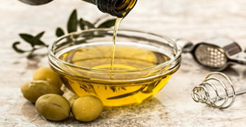 Ayçiçek yağı mı zeytinyağı mı? Hangisini yemekte kullanmak sağlıklı? Uzmanlar açıkladı