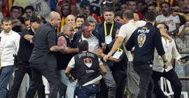 PFDK, Göztepe-Fenerbahçe maçının cezalarını açıkladı: Göztepe’ye iki maç saha kapatma cezası