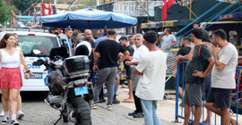Pala ve bıçaklarla tur teknesine baskın: Dört yaralı