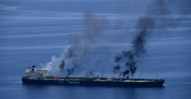 Pentagon: Husilerin vurduğu Yunan tankeri petrol sızdırıyor olabilir