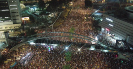 Altı esirin ölümü protestoları tetikledi: Yüz binler Netanyahu'ya karşı ayakta