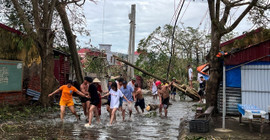 Vietnam’da Yagi Tayfunu can almaya devam ediyor: 127 ölü