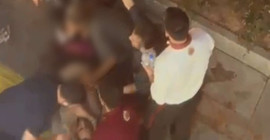 Restoranda akrabalar arasında silah ve bıçaklı kavga