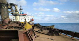 'Rusya, Karadeniz'deki Romanya sularında Ukrayna tahılı taşıyan gemiyi füzeyle vurdu' iddiası