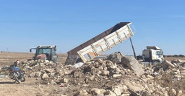 Damperle yüksek gerilim hattına temas eden kamyonun sürücüsü öldü