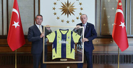 Fenerbahçe'den derbi öncesi Cumhurbaşkanı Erdoğan'ı ziyaret