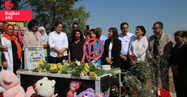 Hatimoğulları'ndan Narin Güran'ın mezarına ziyaret: 'Katiller iktidarın ta kendisidir'