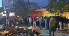120 bin TL'lik telefon kuyruğu: Geceden itibaren beklediler