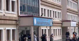 Okulda yangın merdiveninden düşen 14 yaşındaki çocuk öldü