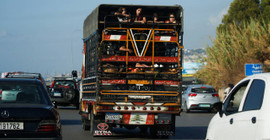 Lübnan'da sabahki hava saldırılarında yüzlerce kişiyi öldürüp yaralayan İsrail'den Bekaa Vadisi'nin tahliyesi için 2 saat mühlet