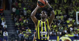 Fenerbahçeli basketbolcu Nigel Hayes-Davis'ten Ermeni Soykırımı paylaşımı sonrası açıklama