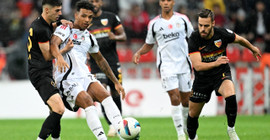 Beşiktaş üç puanı üç golle aldı